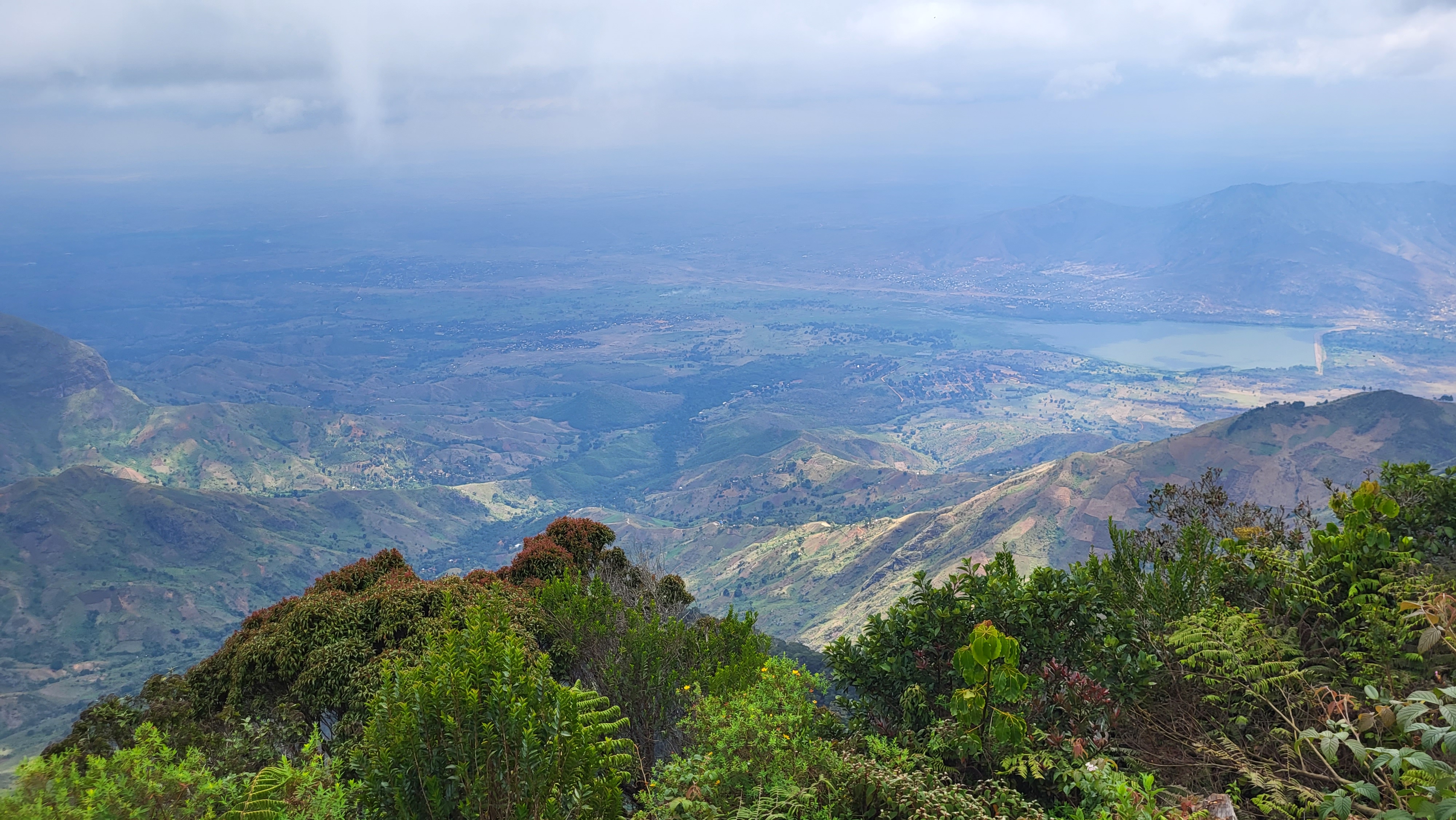 View of the Mindudam with erosion in the mountains.jpg